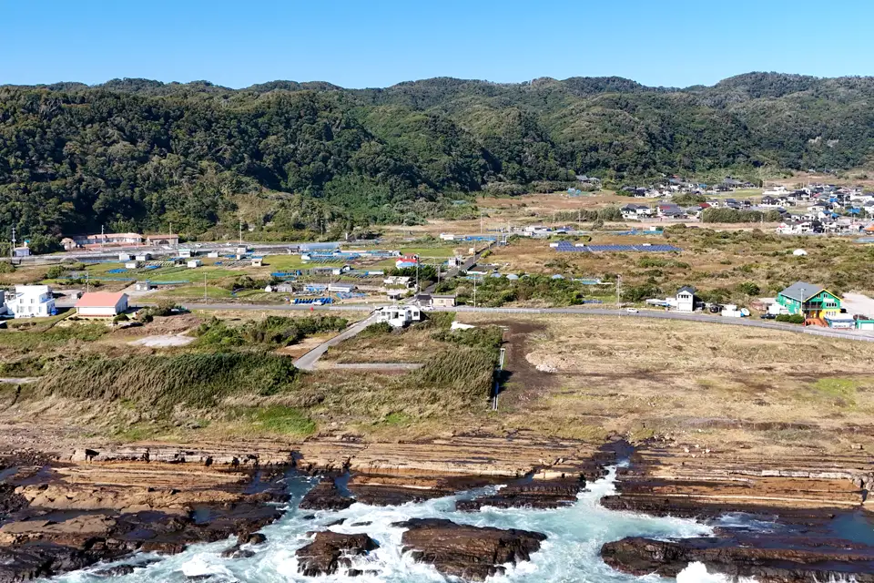 海上からMinamiboso 01の土地を望む写真